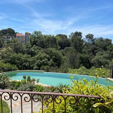 Villa Andromede, De Charme Avec Vue Et Acces Le Pradet